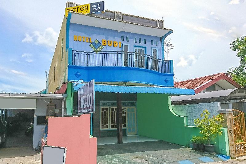 Spot On 2871 Hotel Budi - Genel