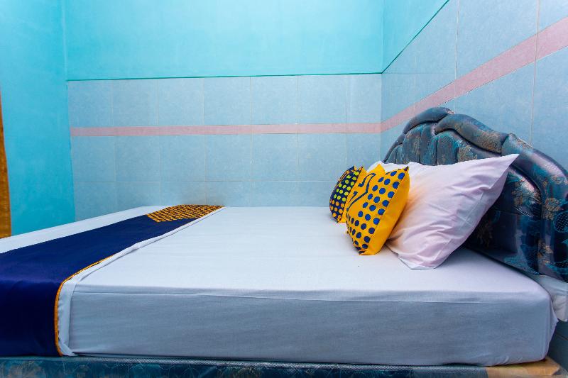 Spot On 2871 Hotel Budi - Oda