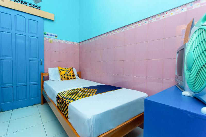 Spot On 2871 Hotel Budi - Oda