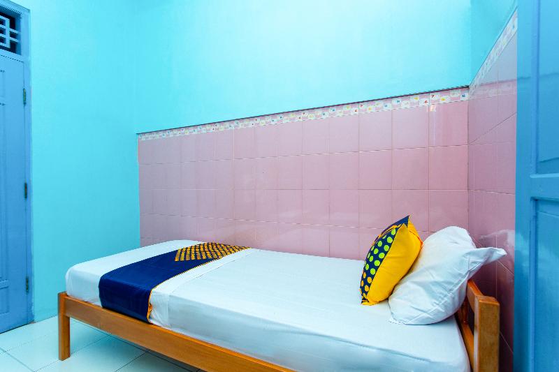 Spot On 2871 Hotel Budi - Oda