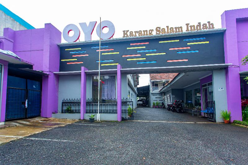 Super OYO 3042 Griya Karangsalam Indah - Genel