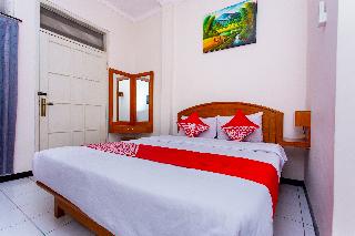 Super OYO 3042 Griya Karangsalam Indah fotoÄŸrafÄ±