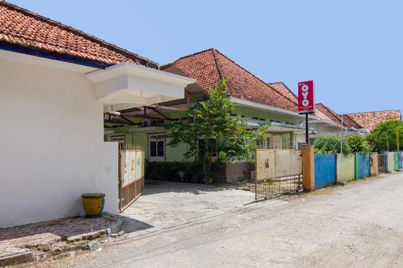 OYO 3027 Griya Temenggungan Syariah - Genel