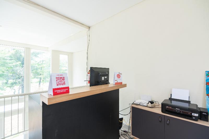 OYO 2001 Taman Dayu Villa Golf View - Lobi