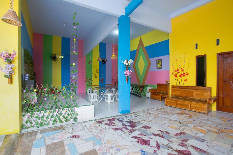 Spot On 3119 Hotel Kurnia - Lobi