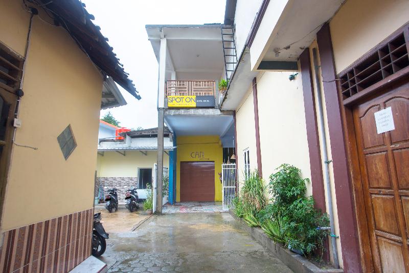 Spot On 3119 Hotel Kurnia - Genel
