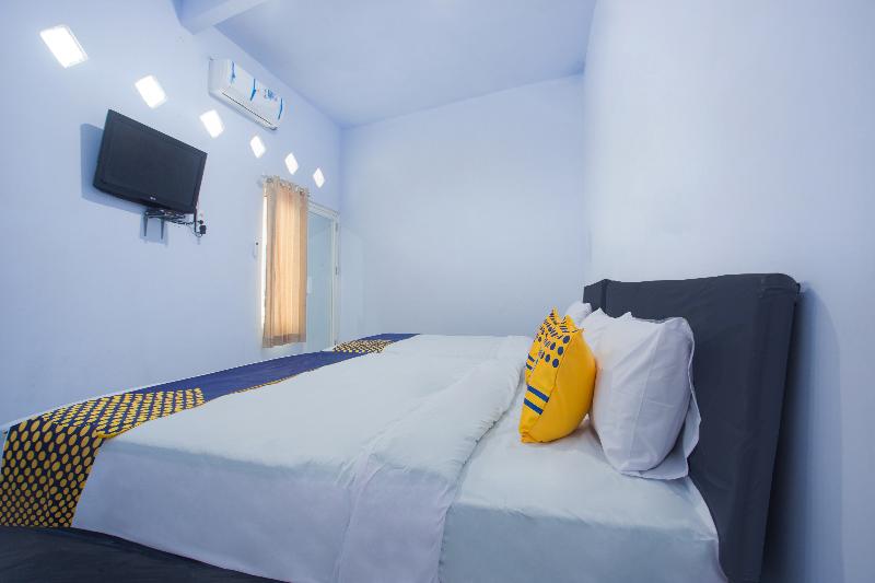 Spot On 3119 Hotel Kurnia - Oda
