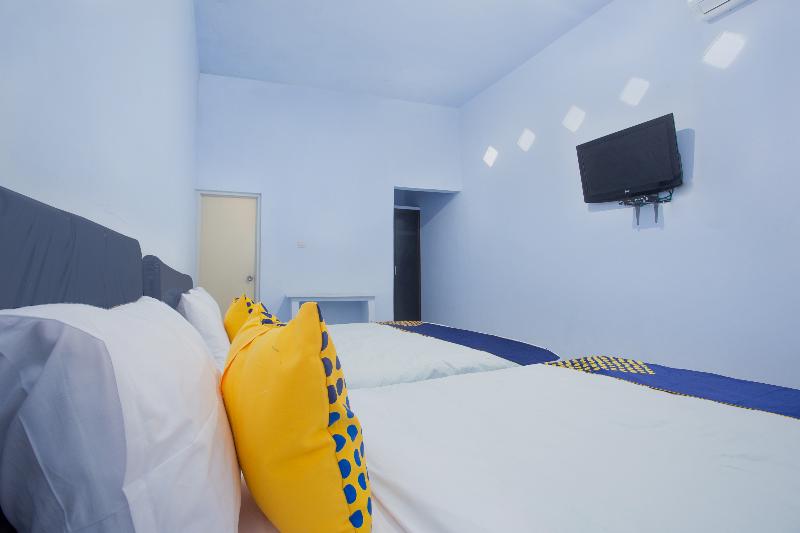 Spot On 3119 Hotel Kurnia - Oda