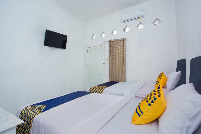 Spot On 3119 Hotel Kurnia - Oda