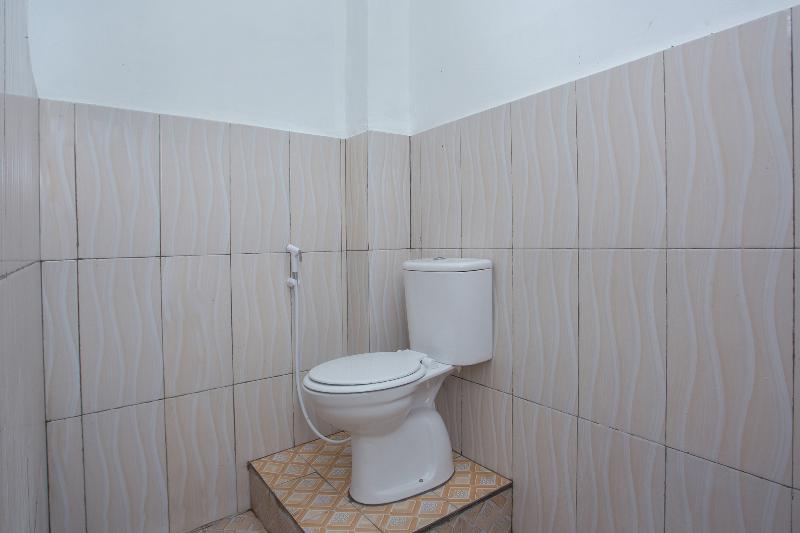 Spot On 3119 Hotel Kurnia - Oda