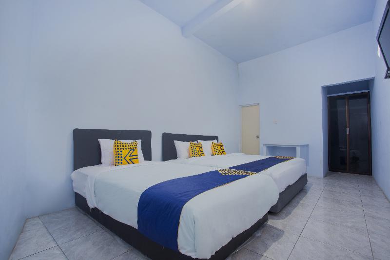 Spot On 3119 Hotel Kurnia - Oda