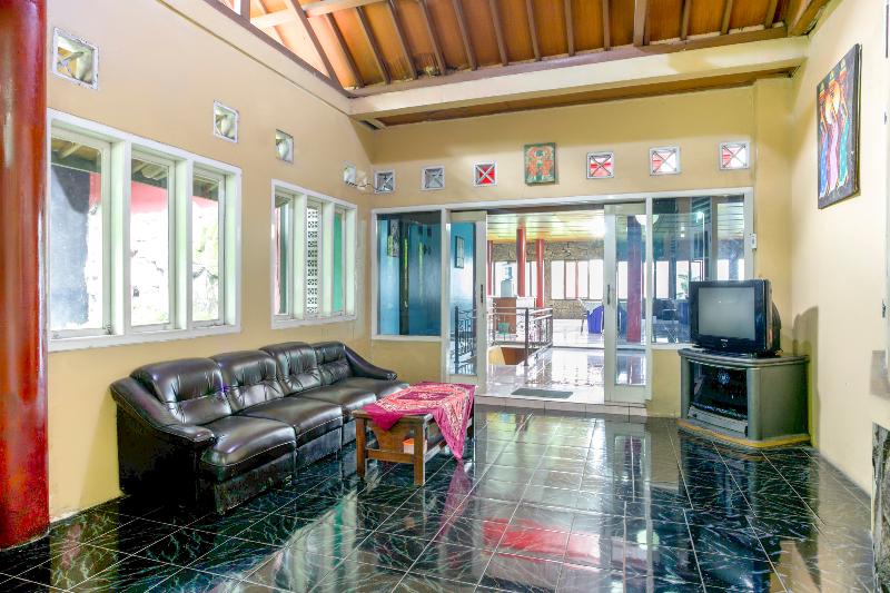 SPOT ON 2584 Hotel Karya Nunggal Asri - Lobi