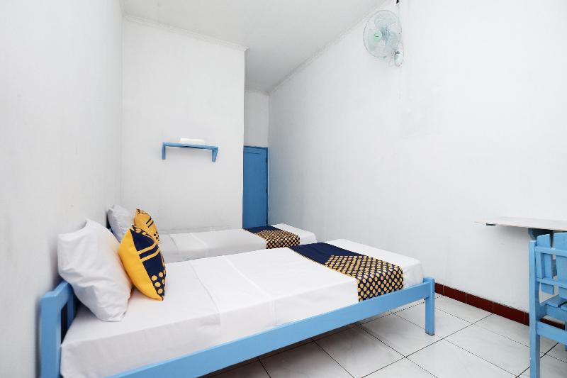 Spot On 2289 Hotel Saudara - Oda