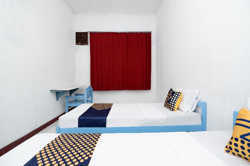 Spot On 2289 Hotel Saudara - Oda