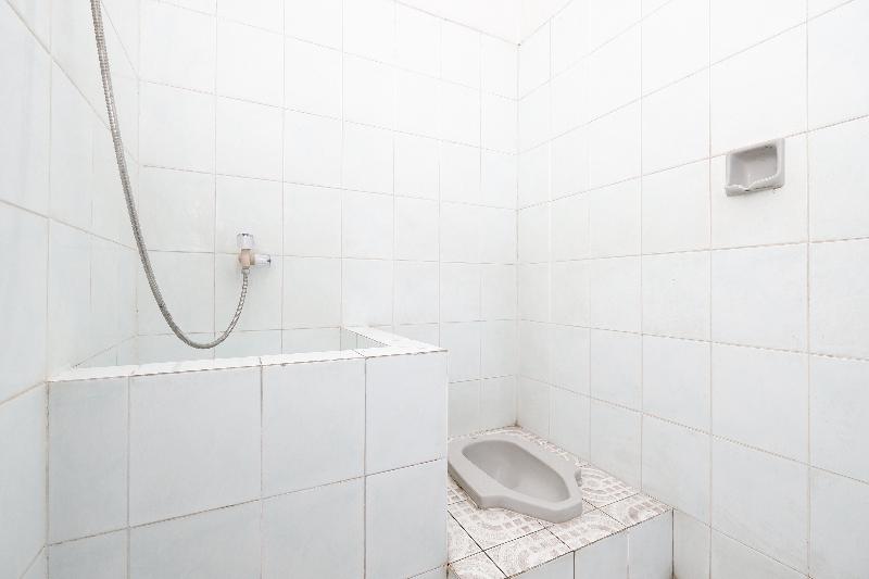 Spot On 2289 Hotel Saudara - Oda