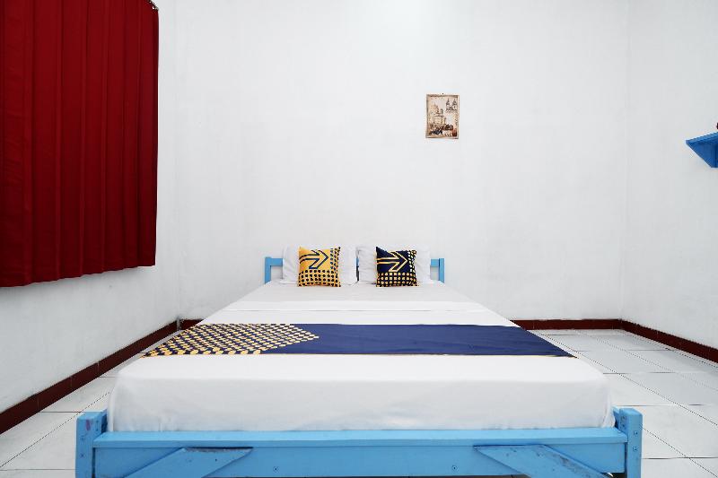 Spot On 2289 Hotel Saudara - Oda