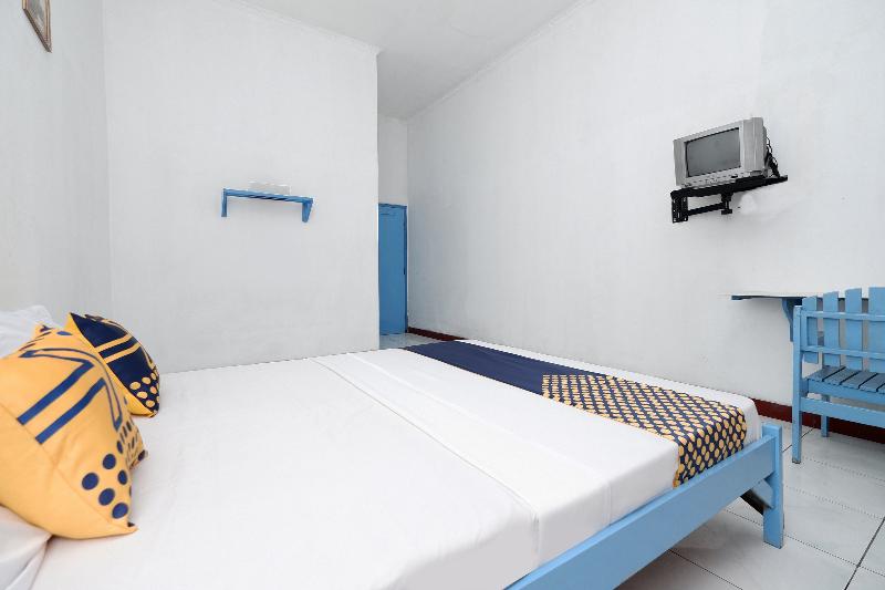 Spot On 2289 Hotel Saudara - Oda