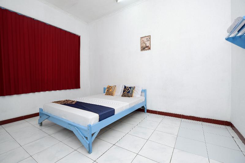 Spot On 2289 Hotel Saudara - Oda