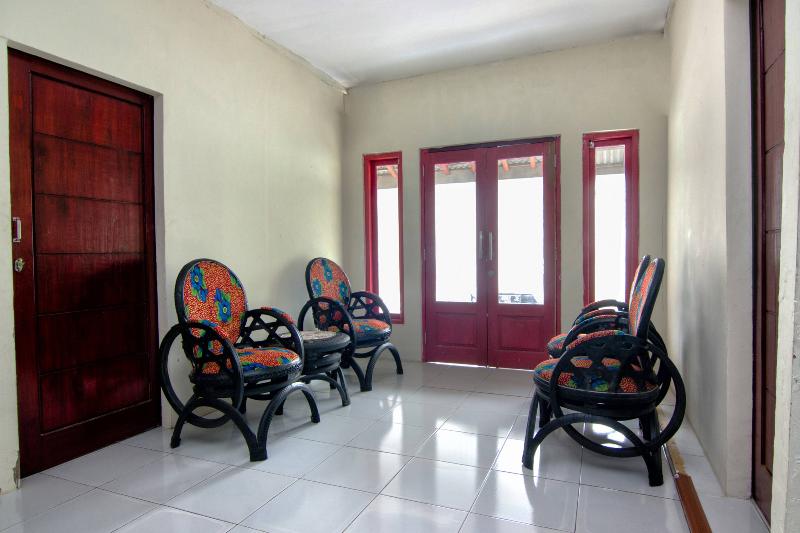 Hotel O Griya Annisa - Lobi