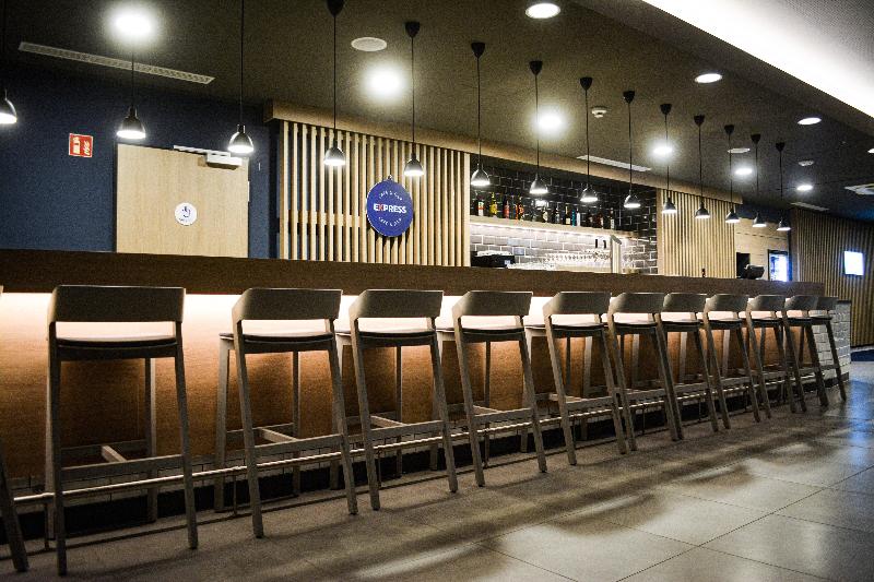 Holiday Inn Express Munich Olching - Bar