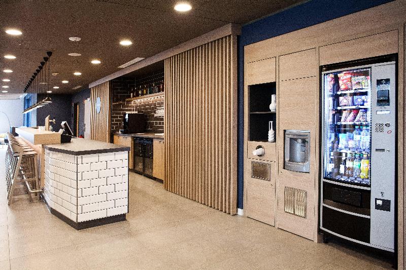 Holiday Inn Express Munich Olching - Lobi