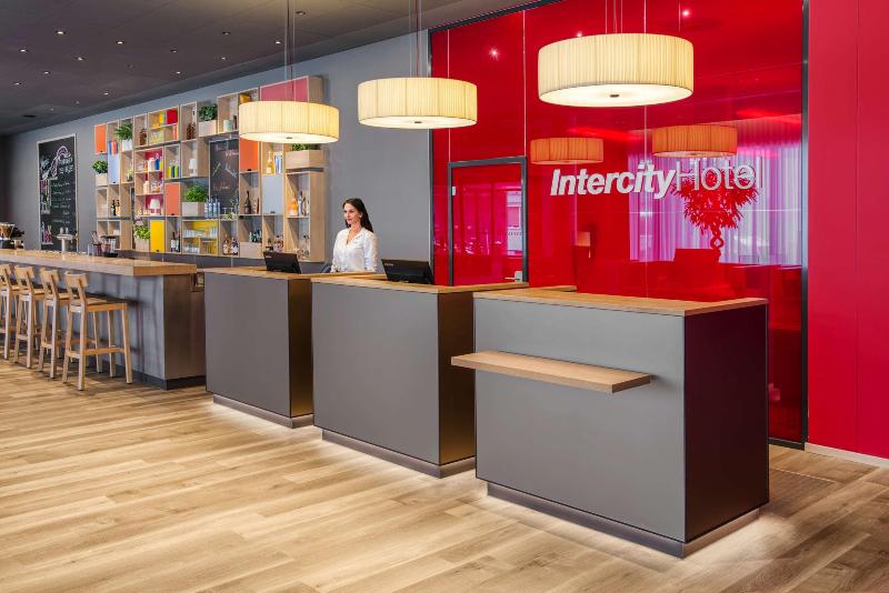 IntercityHotel Graz - Lobi