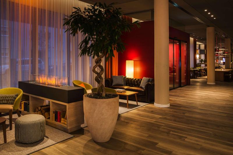 IntercityHotel Graz - Lobi