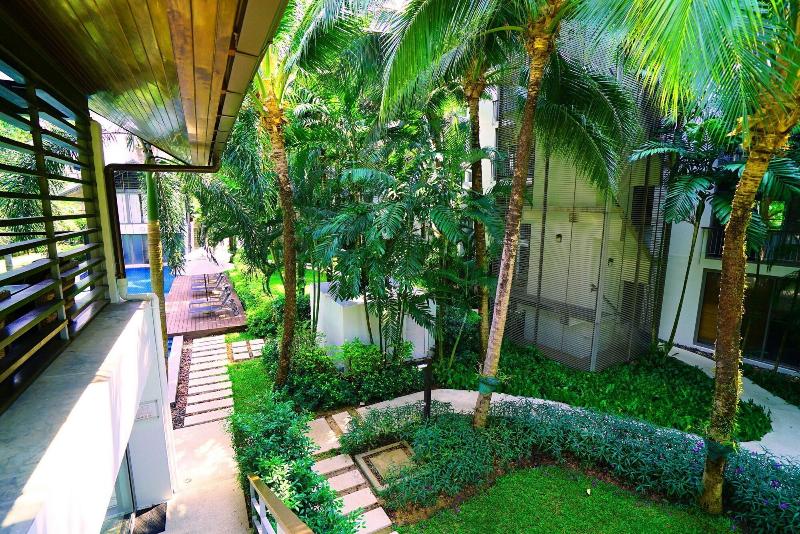 Casuarina Shores - Genel