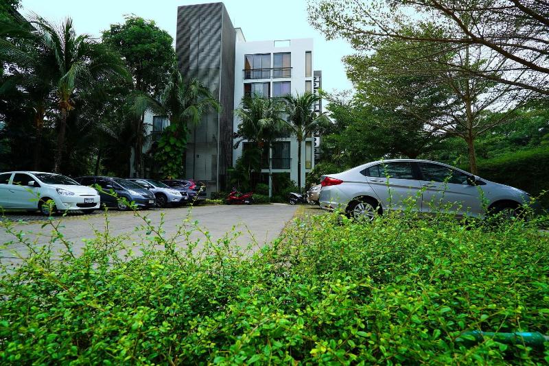 Casuarina Shores - Genel