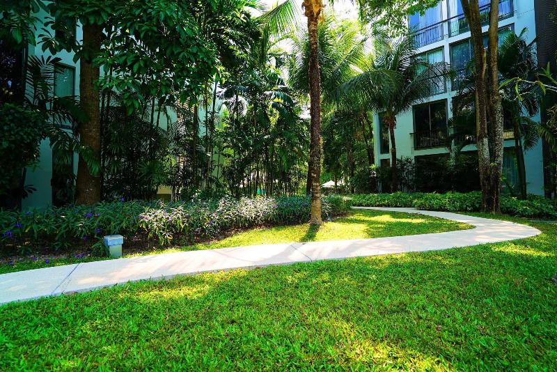 Casuarina Shores - Genel