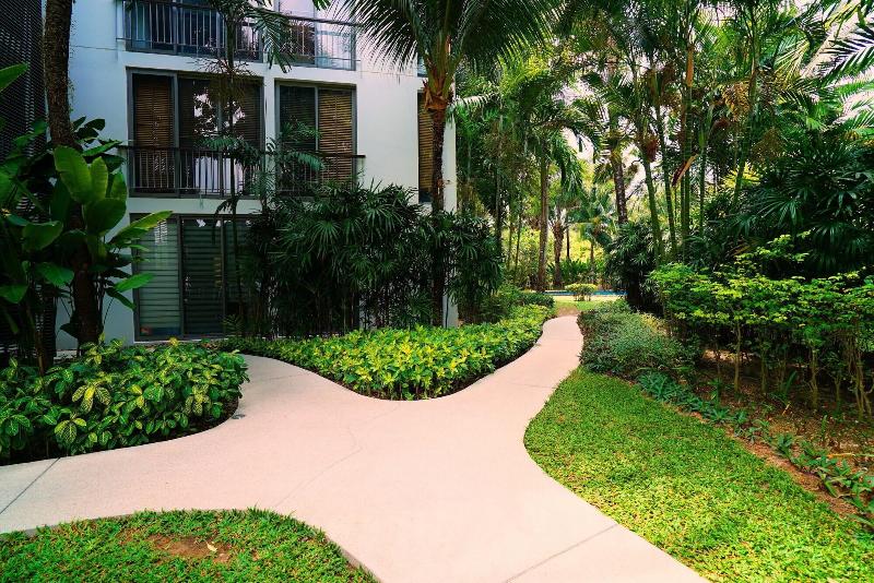 Casuarina Shores - Genel