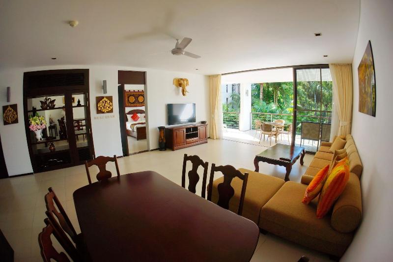 Casuarina Shores - Oda