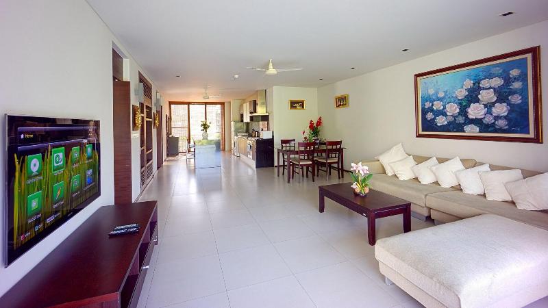 Casuarina Shores - Oda