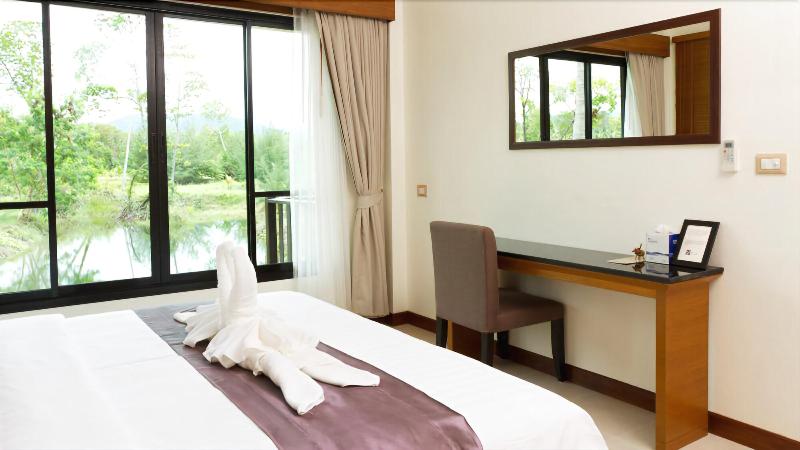 Khao Lak Blue Lagoon Resort - Oda
