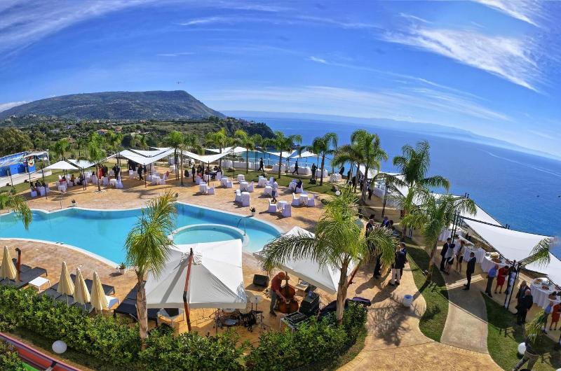 Blue Bay Resort - Havuz
