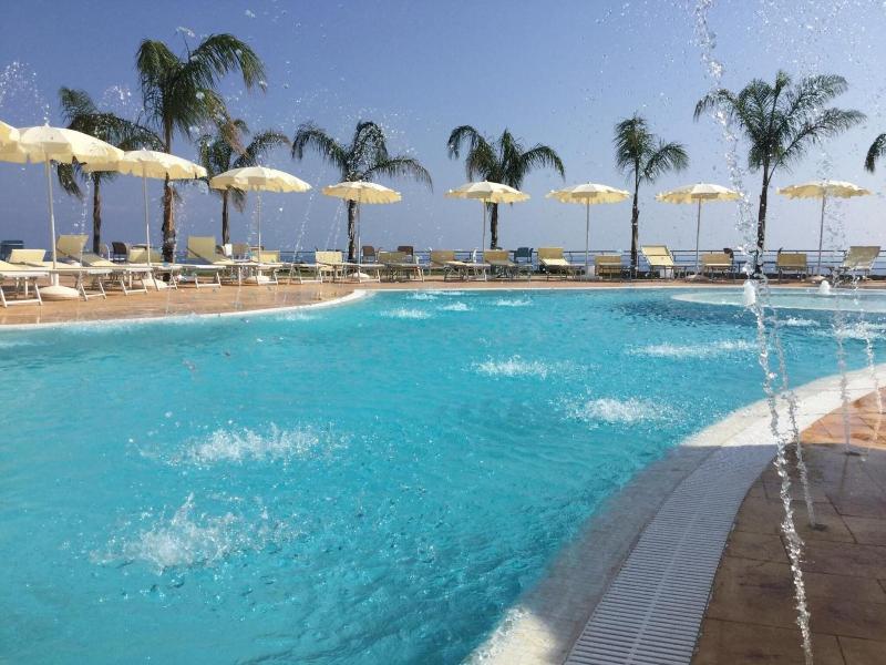 Blue Bay Resort - Havuz
