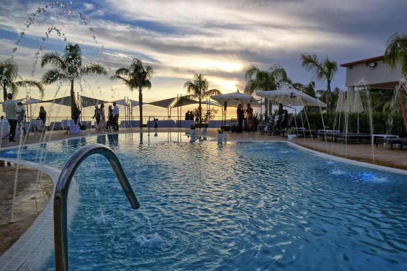 Blue Bay Resort - Havuz