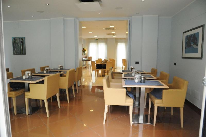 Hotel Chiaraluna - Bar