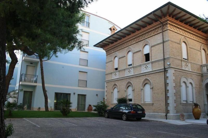Hotel Chiaraluna - Genel