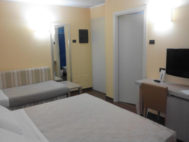 Hotel Chiaraluna - Oda