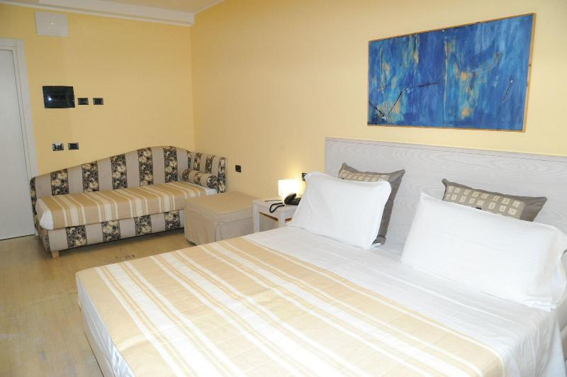 Hotel Chiaraluna - Oda