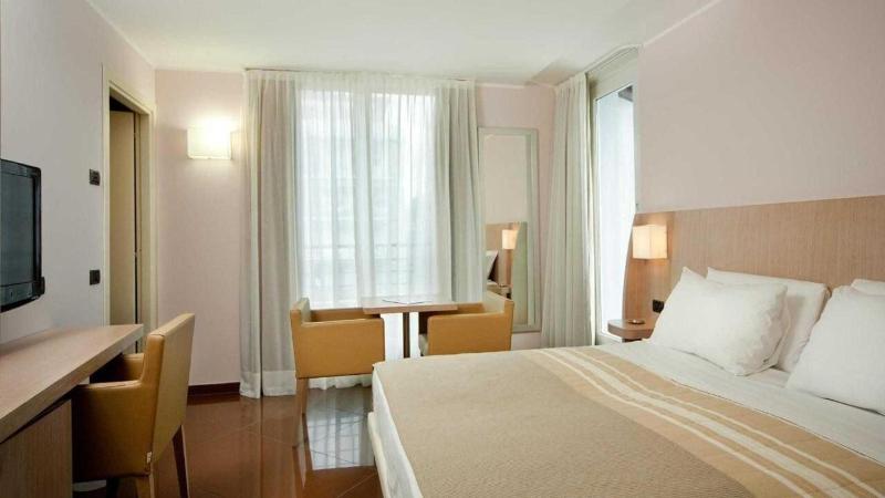 Hotel Chiaraluna - Oda