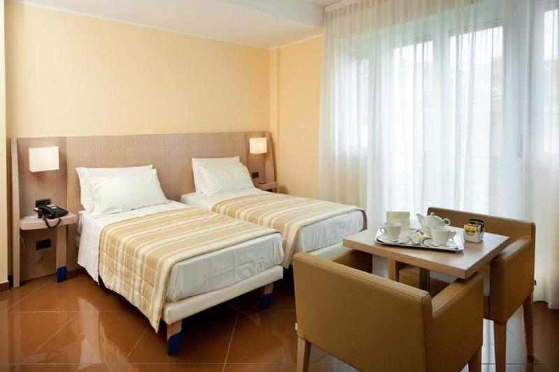Hotel Chiaraluna - Oda