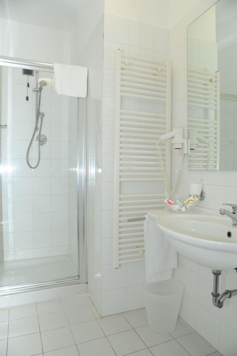 Hotel Chiaraluna - Oda