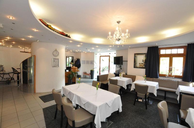 Hotel Villa Waldperlach - Lobi