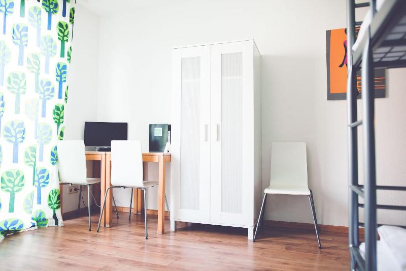 StayInn Freiburg Hostel & Guesthouse - Oda