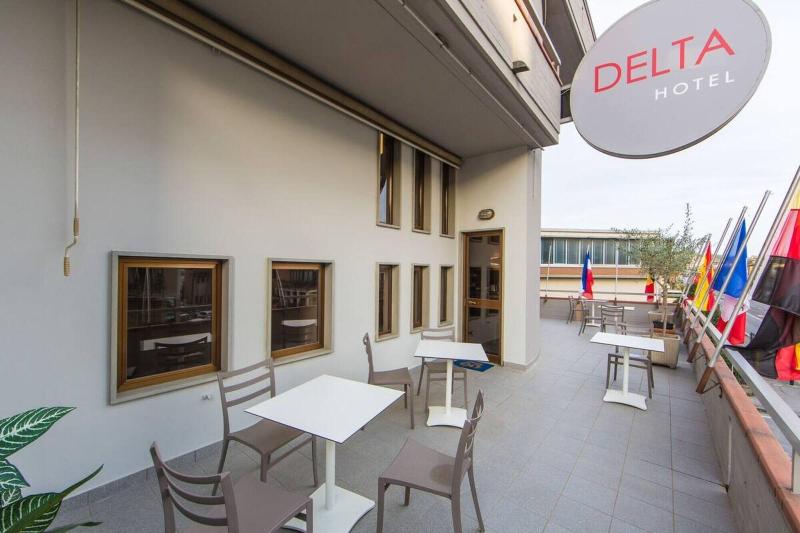 Delta Hotel - Genel