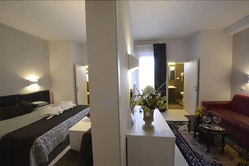 Delta Hotel - Oda