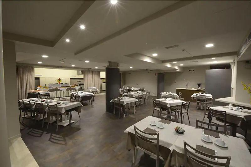 Delta Hotel - Restoran