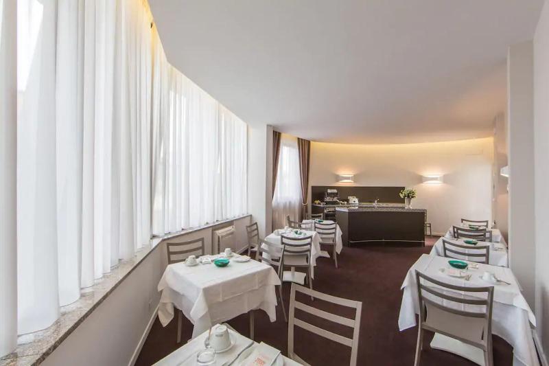 Delta Hotel - Restoran